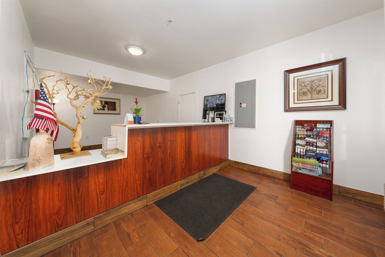Others 5, America Inn & Suites, Kern