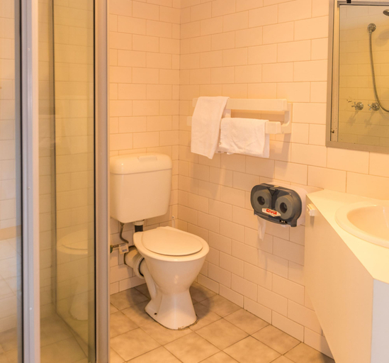 Bathroom 3, Merimbula Lakeview Hotel, Bega Valley