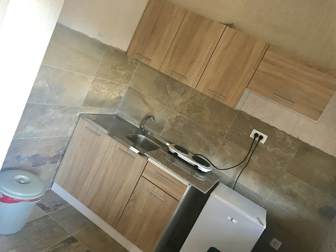 Others 3, Elite Apartmans