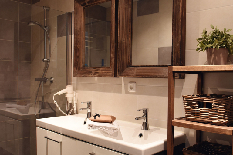 Bathroom 4, De Duynsuites, Zijpe