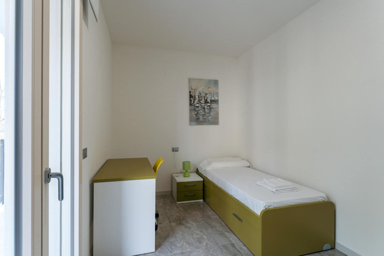 Bedroom 3, Apt24 - Garibaldi 2 in Desenzano del Garda, Brescia