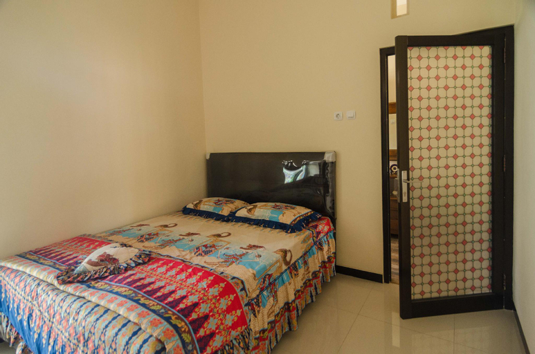 Bedroom 2, Peaceful Getaway close to nature and temple, Magelang