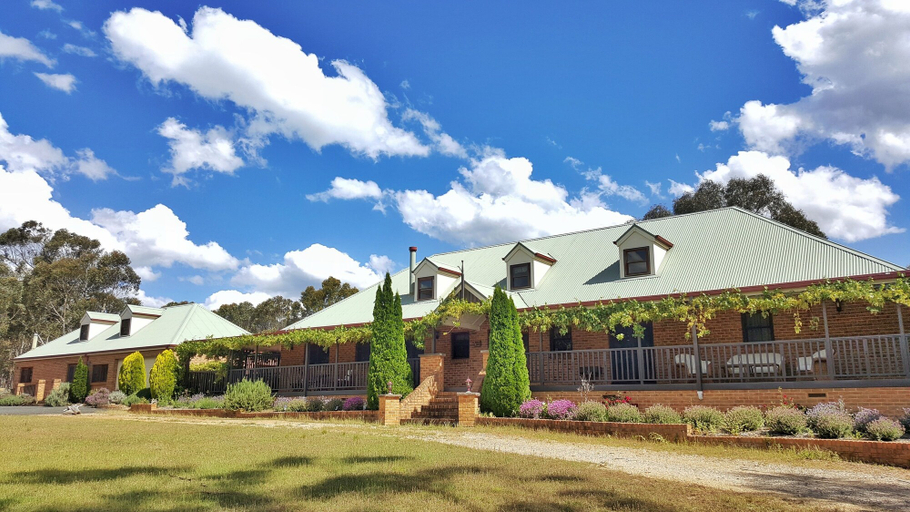 Exterior & Views 2, Maya Sanctuary, Lithgow