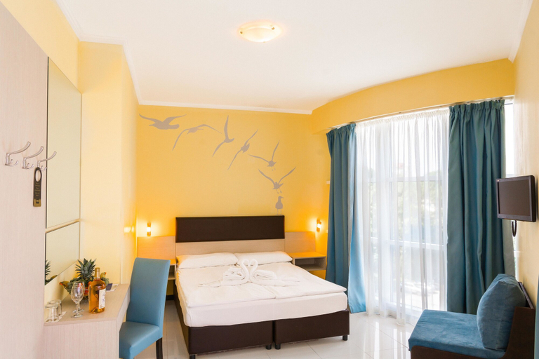 Bedroom 3, Blue Pearl Hotel, Nesebar