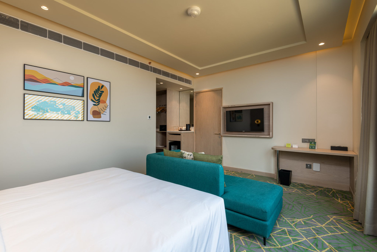 Bedroom 5, Holiday Inn KATRA VAISHNO DEVI by IHG, Reasi