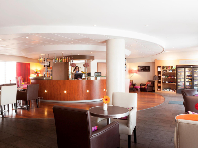 Public Area 5, Novotel Suites Rouen Normandie, Seine-Maritime