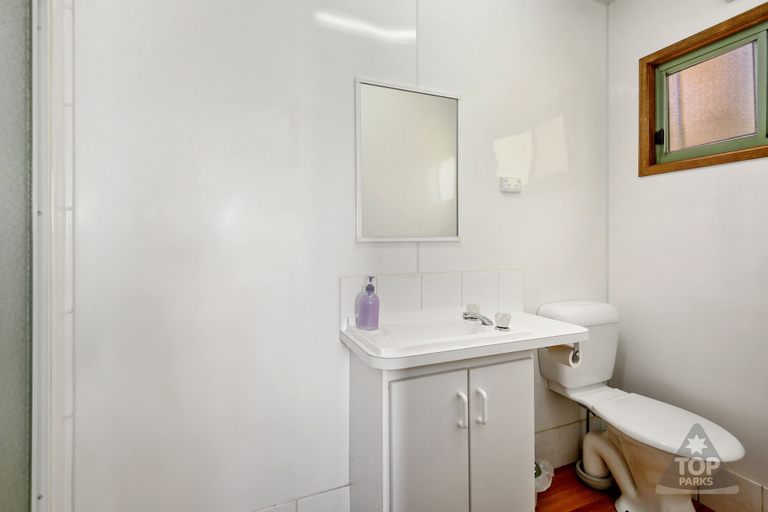 Bathroom 3, Enclave at Healesville Holiday Park, Yarra Ranges - North