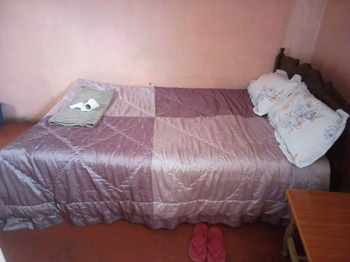 Bedroom 2, Kyeni Hotel, Yatta