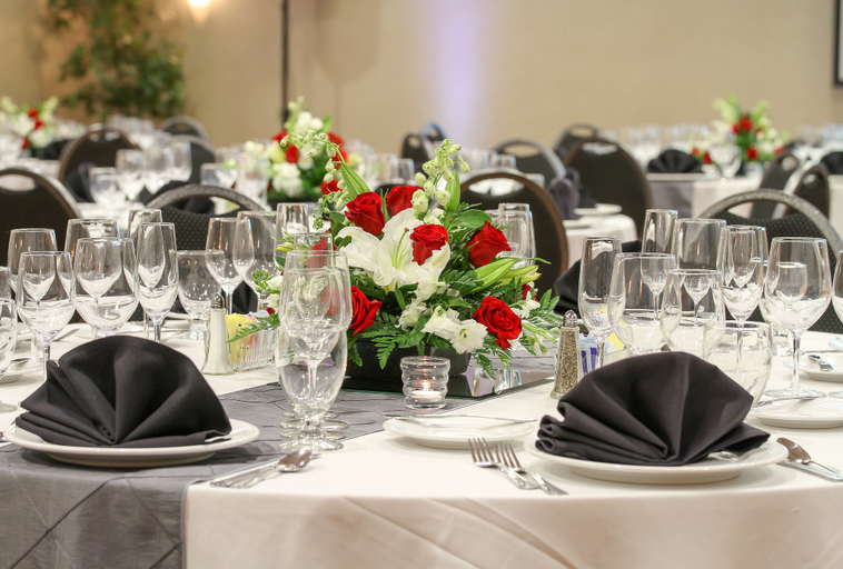 Food & Drinks 4, Holiday Inn KNOXVILLE WEST- CEDAR BLUFF RD by IHG, Knox