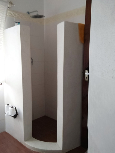Bathroom, Malaika Beach Villas, Kilifi North