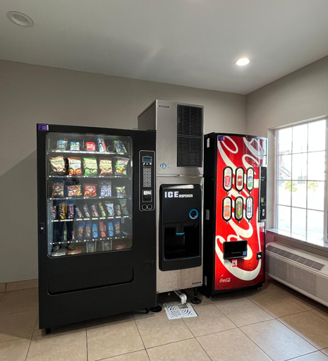 Food & Drinks 5, Catoosa Inn and suites, Wagoner