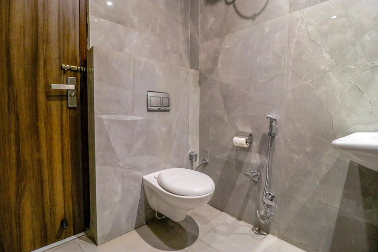 Bathroom 4, FabHotel Prime K9 Regency, Jalandhar