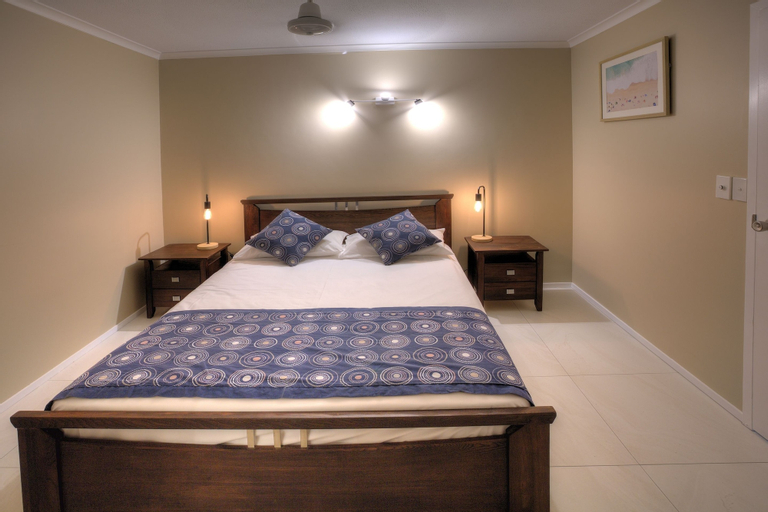 Bedroom 25