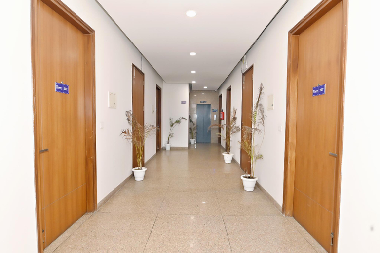 Public Area 2, The Altruist Business Stays- Medanta, Gurgaon