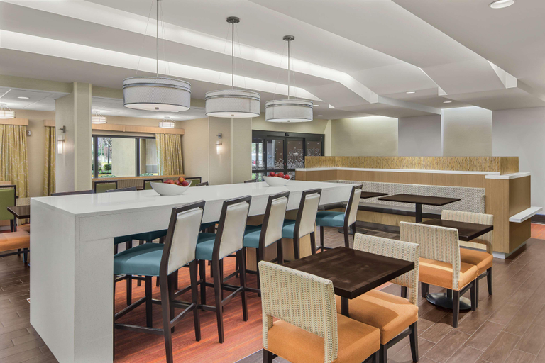 Food & Drinks 5, Hampton Inn Richmond-Southwest-Hull Street, Chesterfield