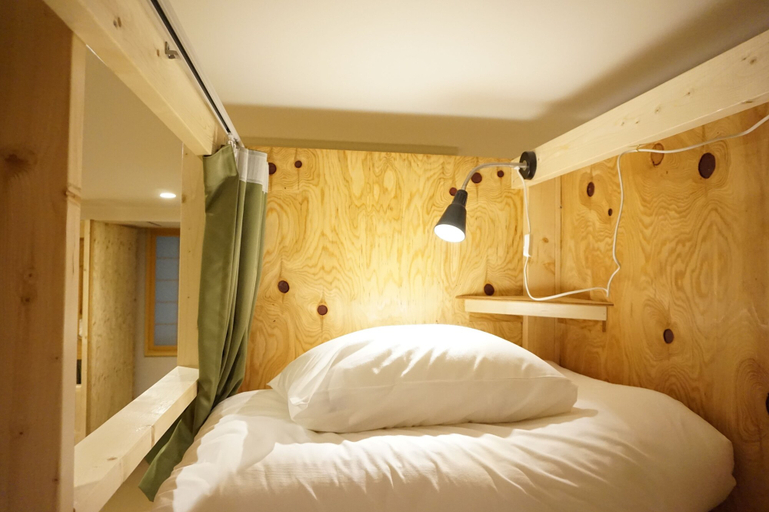 Bedroom 4, Hostel Rakutsuki, Osaka