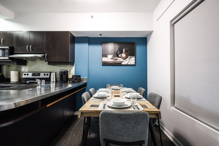 Food & Drinks, Kensington Boutique Suites, Toronto