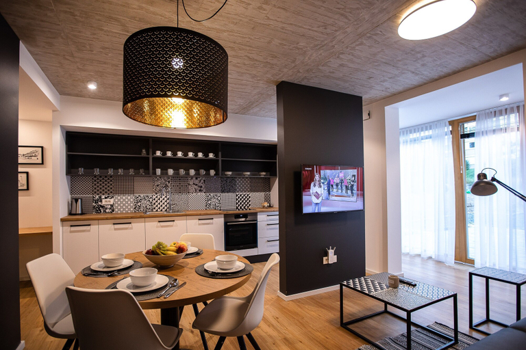 Food & Drinks 4, Postcard City Apartments, Maribor
