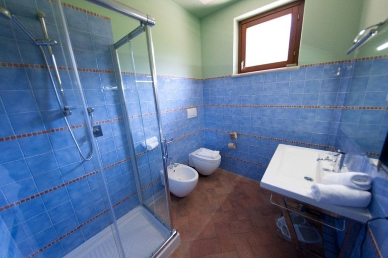 Bathroom 4, Valle Rosa, Perugia