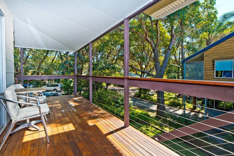 Others 5, Moreton Magic, Moreton Island