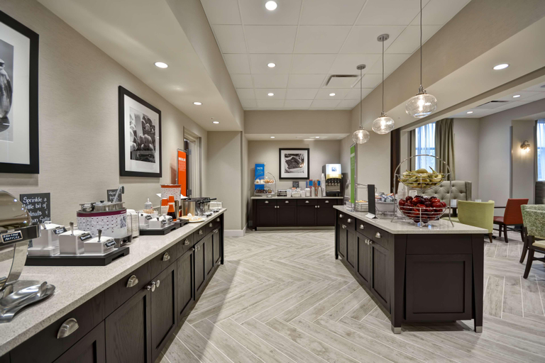 Food & Drinks 5, Hampton Inn & Suites Livonia Detroit, MI, Wayne