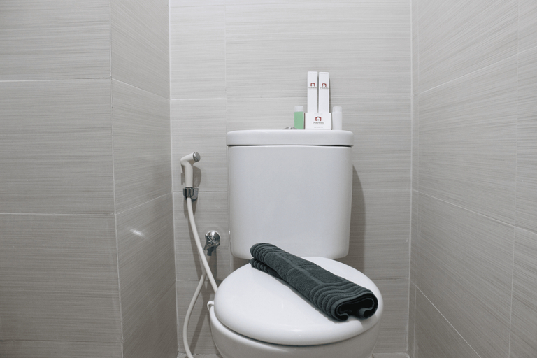 Bathroom 12