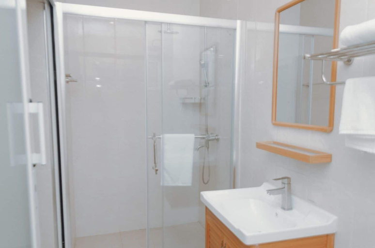 Bathroom, Sunrise Fully Furnished Apartments, Lusaka