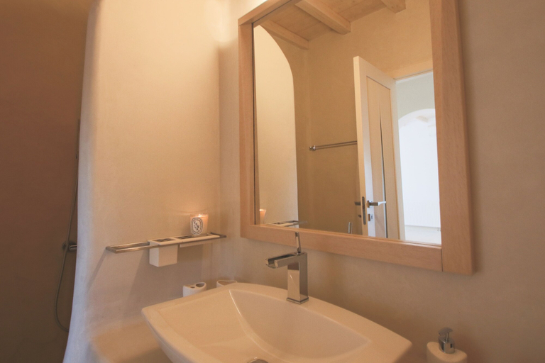 Bathroom 4, Bluewave Villa, South Aegean