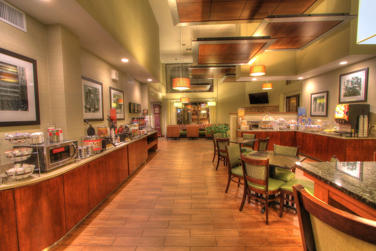 Food & Drinks 5, Hampton Inn Gatlinburg , Sevier