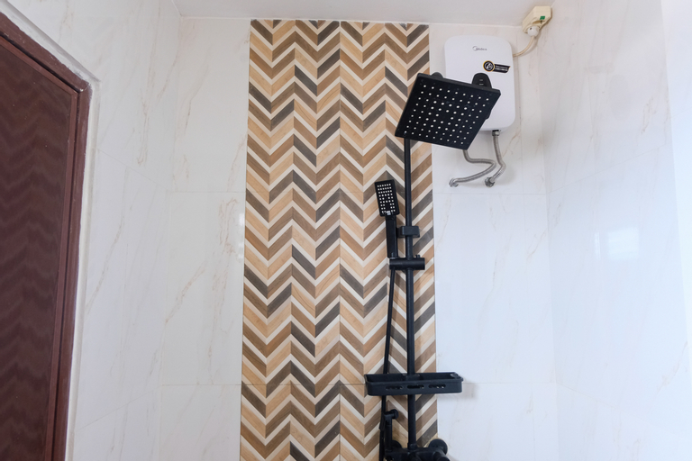 Others, Spacious and Modern 3BR Apartment at Gateway Ahmad Yani Cicadas By Travelio, Bandung
