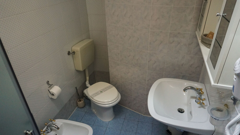Bathroom 3, Antica Dimora della Racchetta, Ferrara