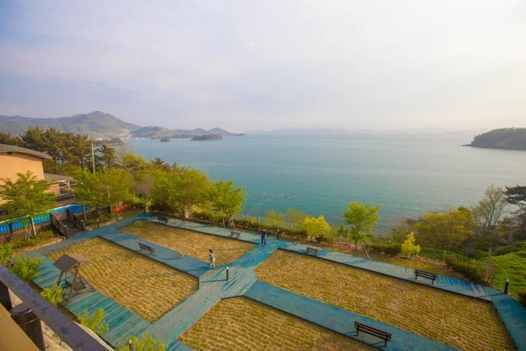 Others 5, Namhae Smurf Village Pension, Namhae