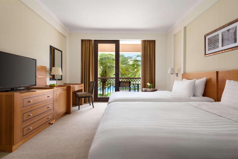 Bedroom 4, Doubletree by Hilton Muscat Al Waha, Muscat