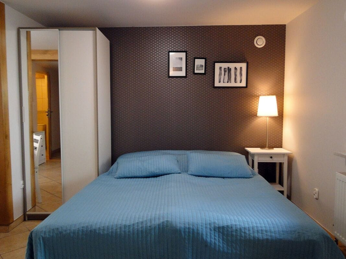 Bedroom 2, Willa Azalia, Kłodzko