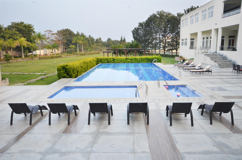 Sport & Beauty 2, Spree Resort At Century Wintersun, Bangalore Rural