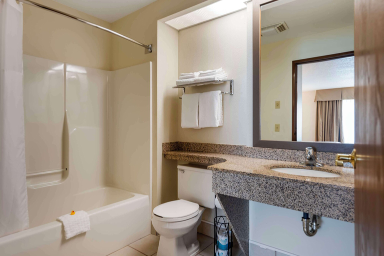 Bathroom 4, Best Western Spooner Riverplace, Washburn