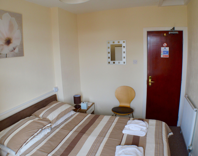 Bedroom 3, Arlingtons, Blackpool