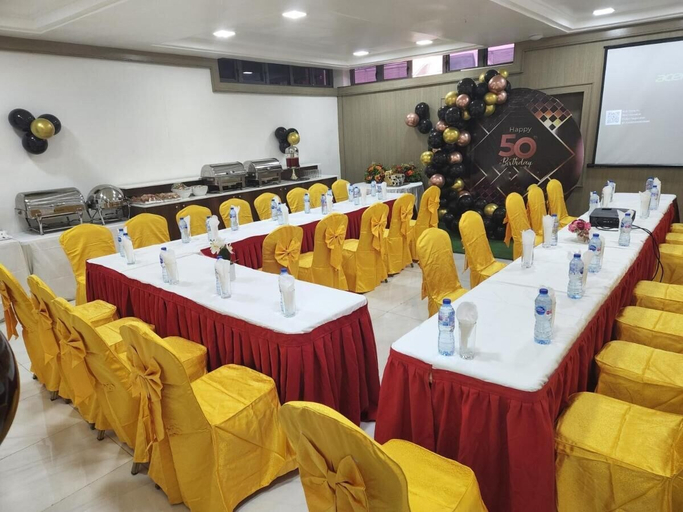 Business Facilities