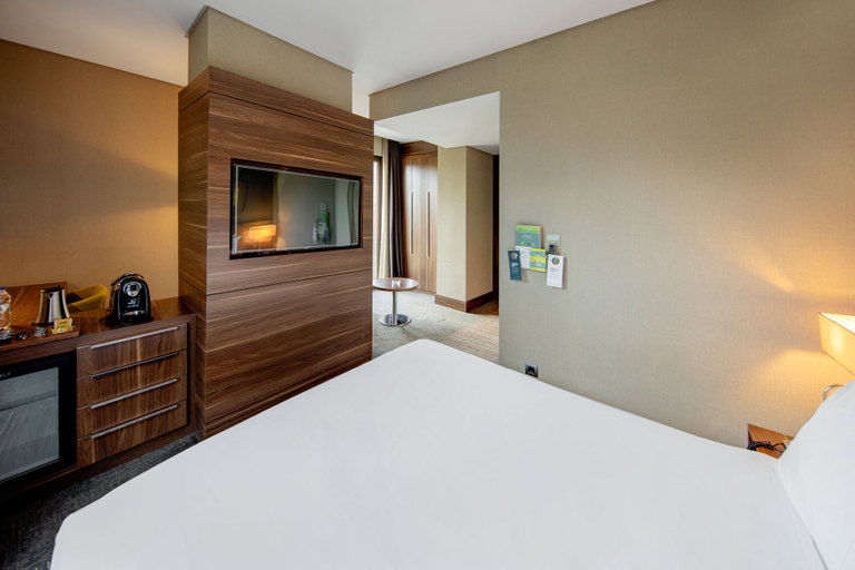 Bedroom 3, Holiday Inn ISTANBUL - KADIKOY by IHG, Kadıköy