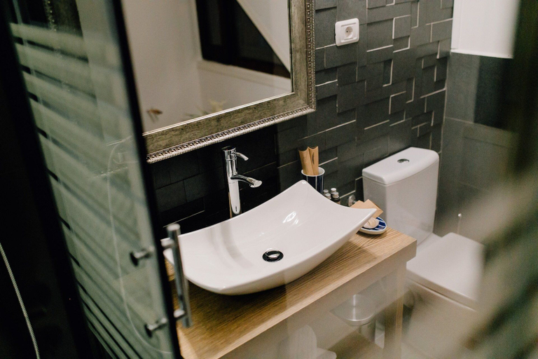 Bathroom 3, Casa Natalia, Sinaia
