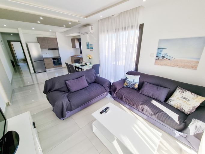 Others 5, Sea La Vie Seaview Apartment, Larnaca