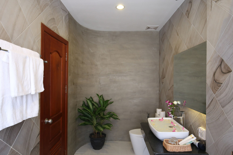 Bathroom 5, Holy Angkor Hotel, Siem Reap