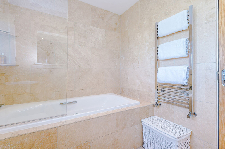 Bathroom 3, Woodlands, Denbighshire