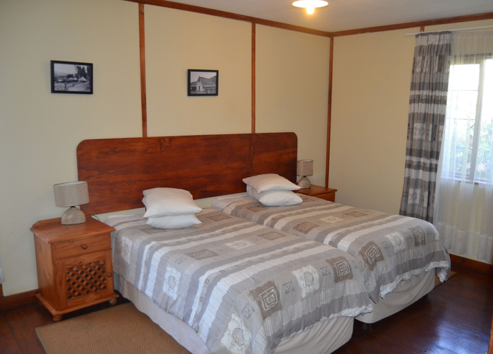 Bedroom 3, Log Cabin & Settlers Village, Ehlanzeni