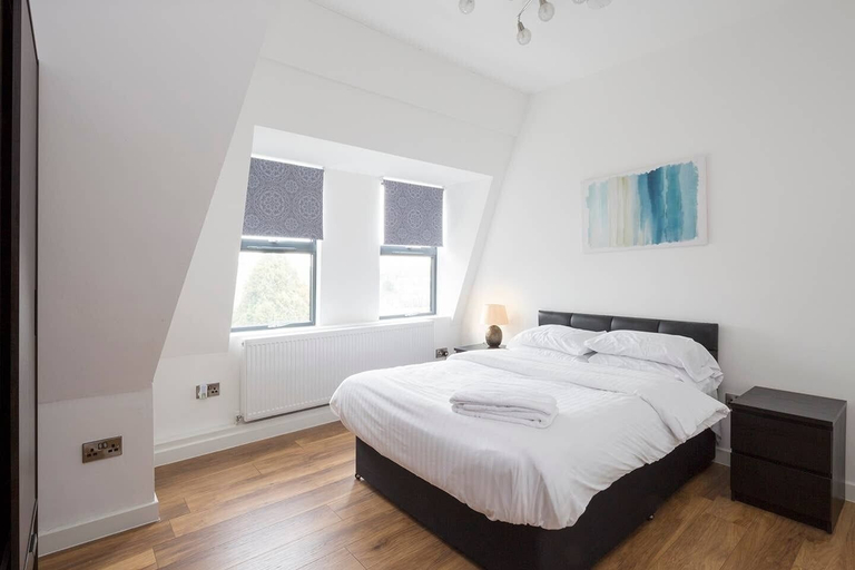 Bedroom 2, Manhattan Heights 2, Kent