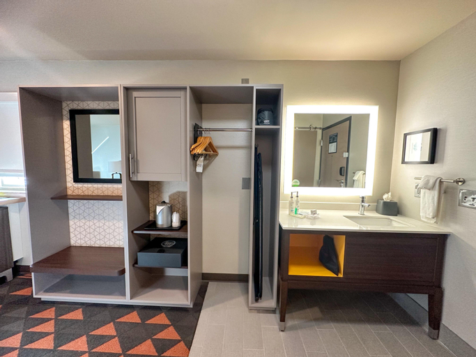 Bathroom 12