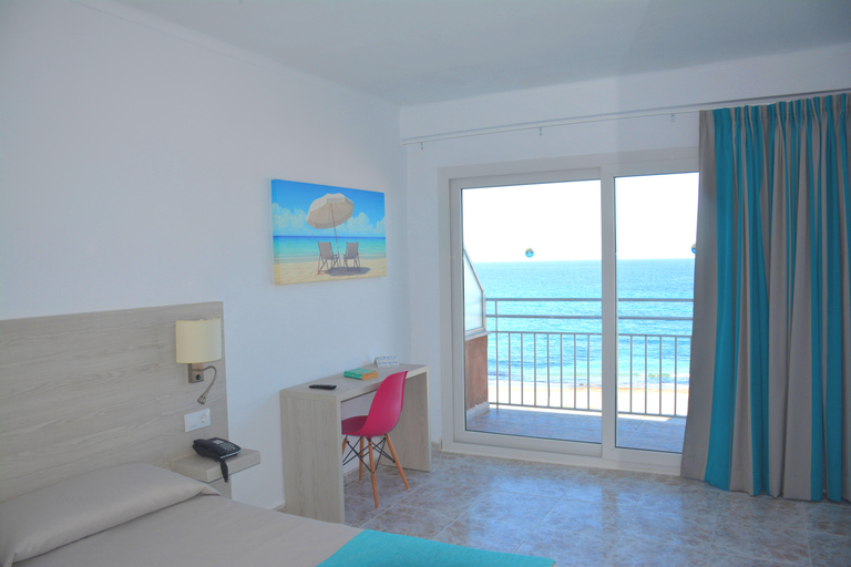 Bedroom 3, Playa Moreia, Baleares