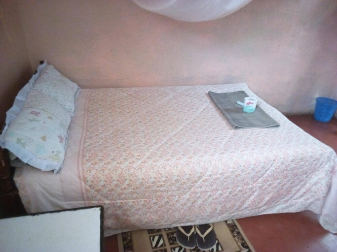 Bedroom 5, Kyeni Hotel, Yatta
