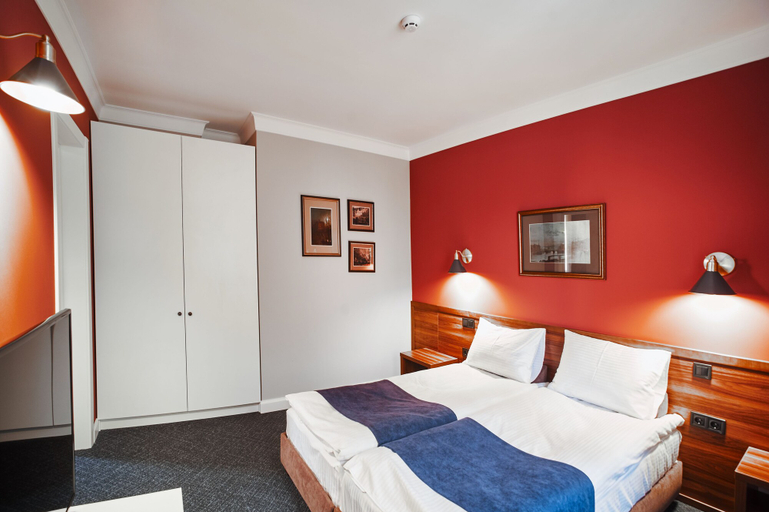Bedroom 3, Sherlock Holmes Boutique Hotel, L'vivs'ka