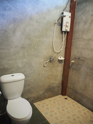 Bathroom 5, Lanta Happy Hill Resort, Ko Lanta